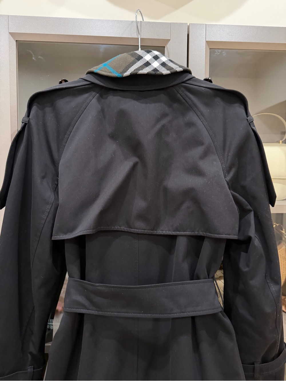 Burberry Black Trench Coat with Signature Check Collar Accent - Picture 10 of 14